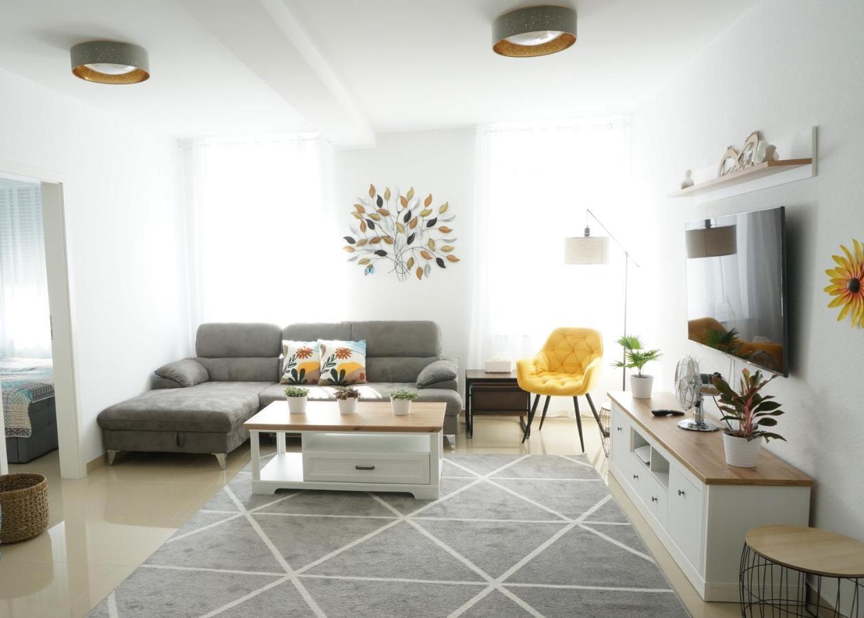 Mein Apartment Flowers Mit Kamin, Bis 10 Personen Frankenthal  Extérieur photo