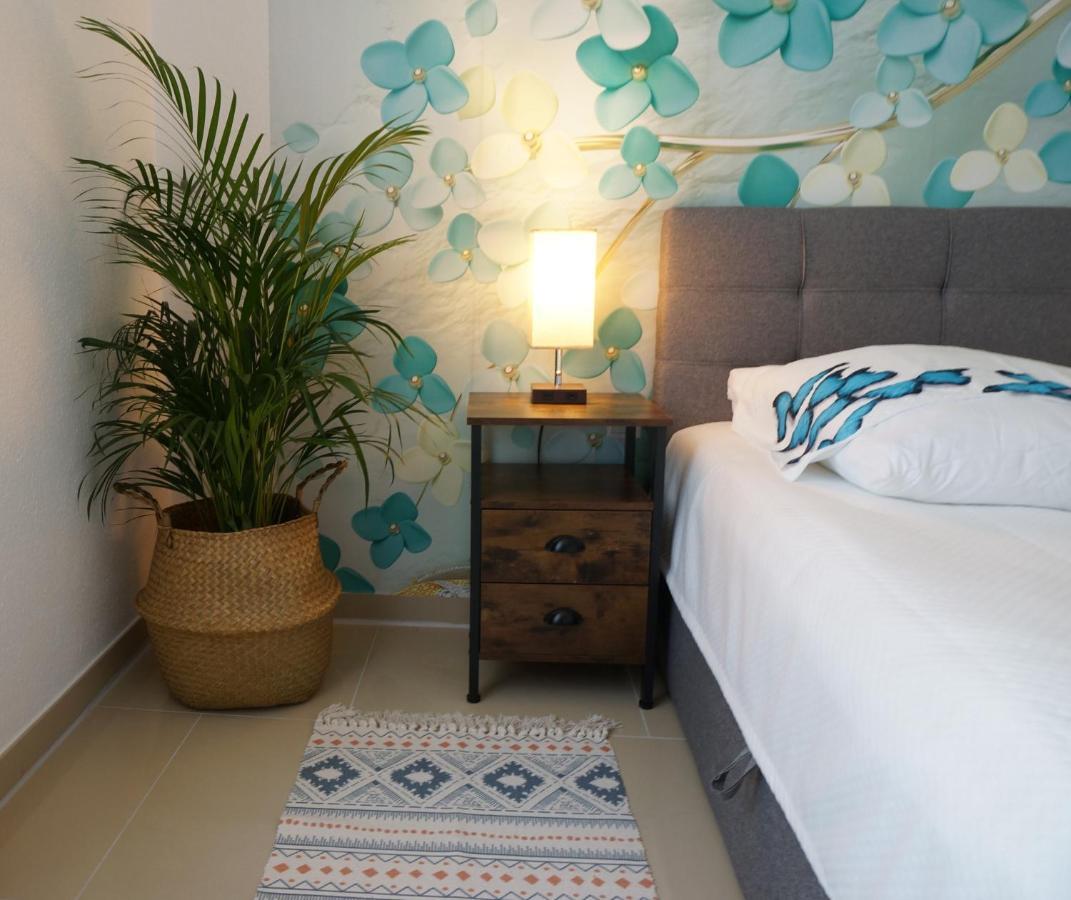 Mein Apartment Flowers Mit Kamin, Bis 10 Personen Frankenthal  Extérieur photo