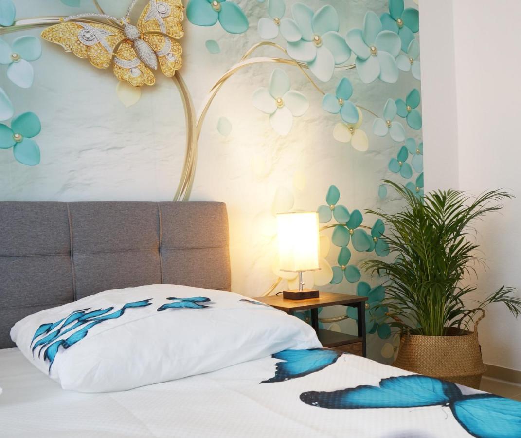 Mein Apartment Flowers Mit Kamin, Bis 10 Personen Frankenthal  Extérieur photo