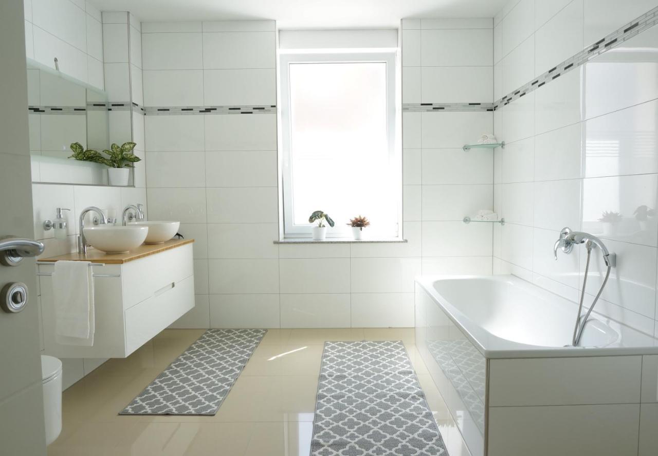 Mein Apartment Flowers Mit Kamin, Bis 10 Personen Frankenthal  Extérieur photo