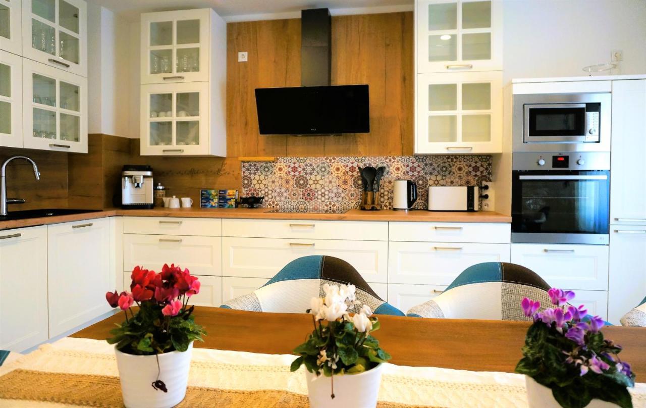 Mein Apartment Flowers Mit Kamin, Bis 10 Personen Frankenthal  Extérieur photo